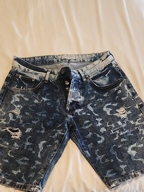 Zara Men's Denim Wear Blue Camouflage Distressed Denim Shorts